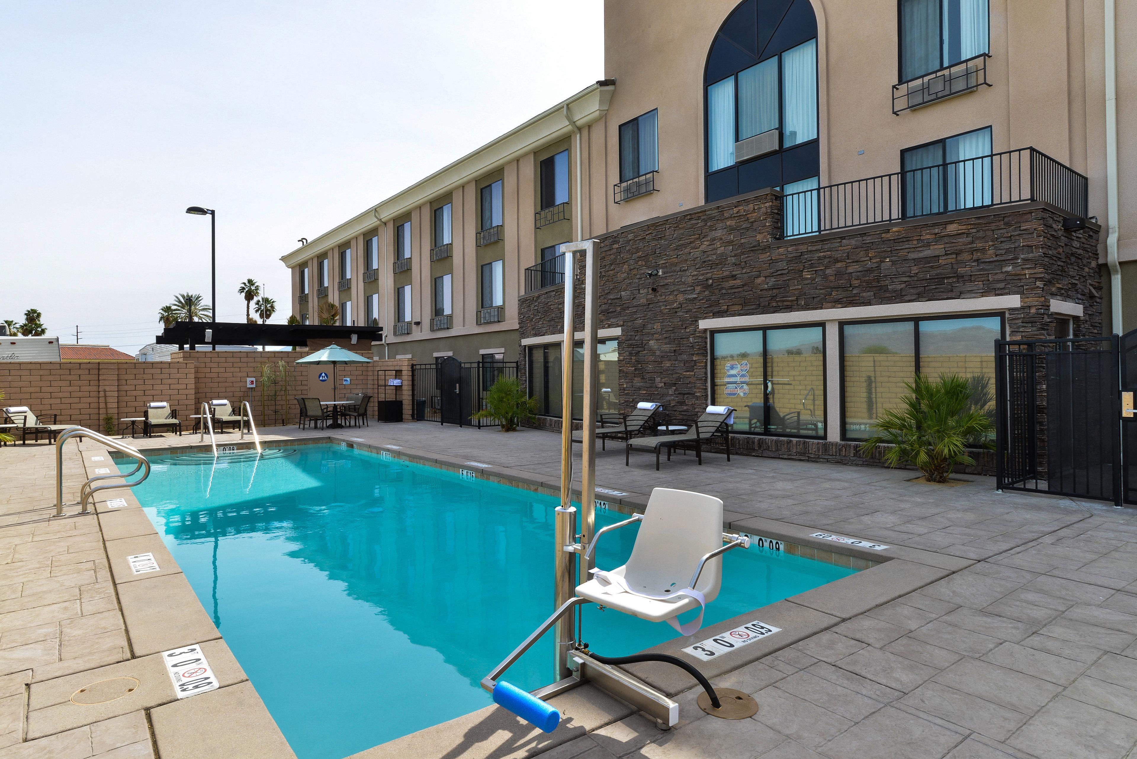 Holiday Inn Express & Suites Indio - Coachella Valley By Ihg Экстерьер фото